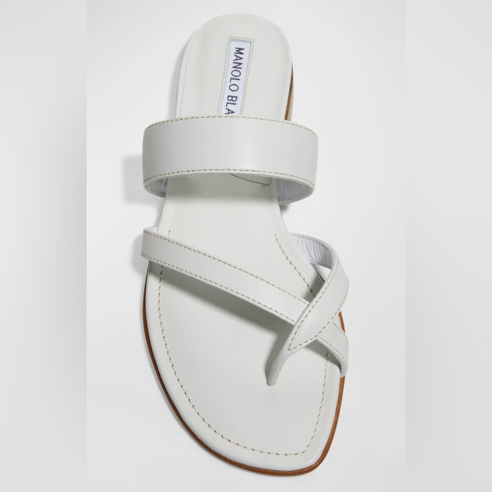Manolo Blahnik White Susa Flat Thong Sandals Sz 36